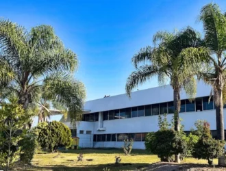 Se abren mil plazas en Michoacán para recién egresados de normales rurales