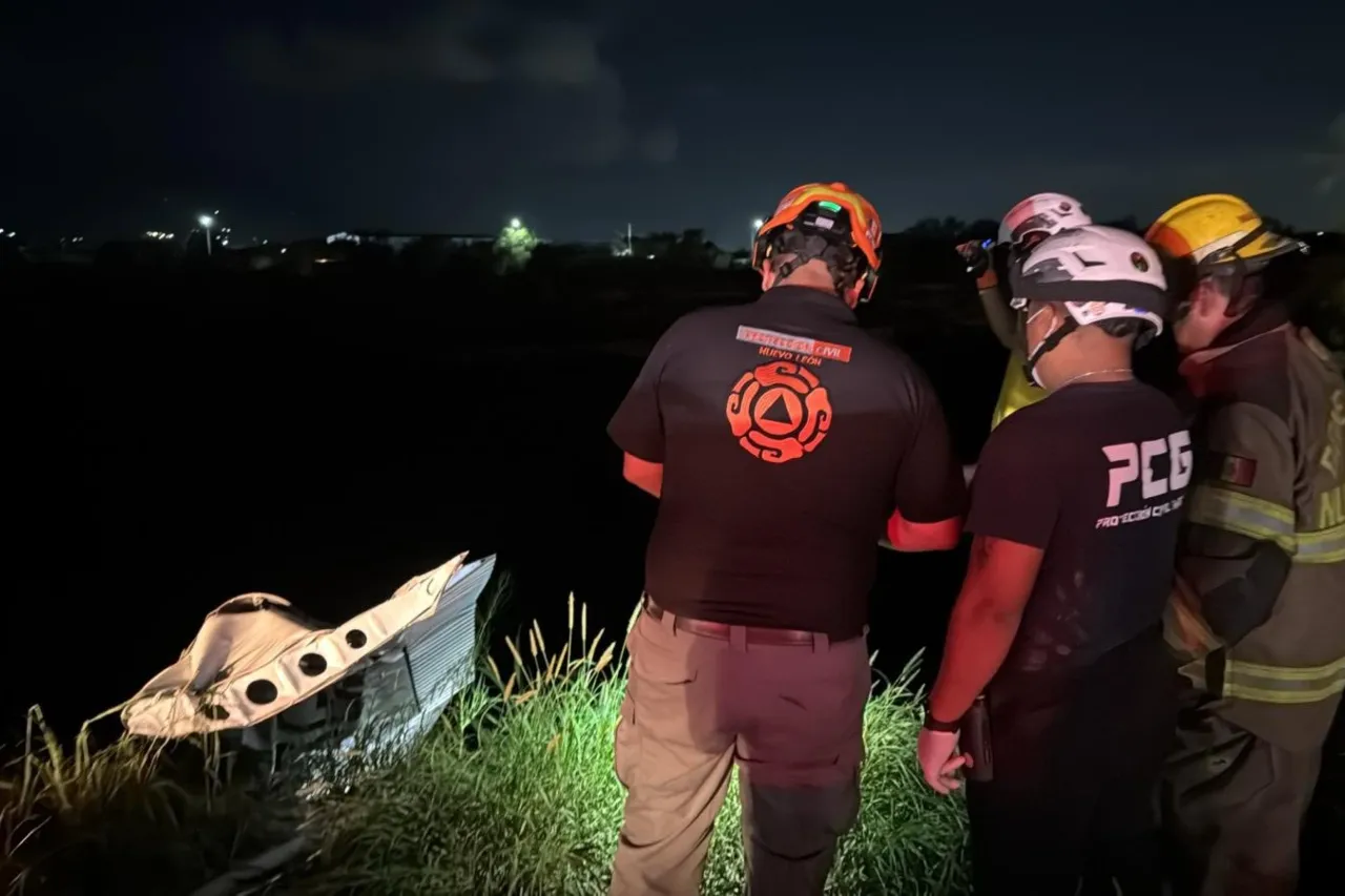 Tragedia aérea en Nuevo León: Dos vidas se van en desplome de avioneta, deja saldo de dolor y conmoción Tragedia aérea en Nuevo León: Dos vidas se van en desplome de avioneta, deja saldo de dolor y conmoción