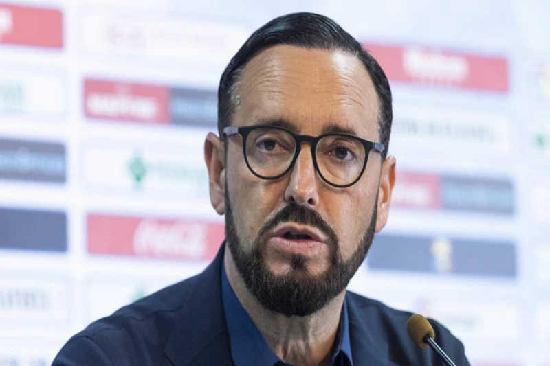 El entrenador del Atlético de Madrid apunta con firmeza al mediocentro brasileño: «No necesitamos a alguien que venga a generar conflicto en el equipo»