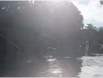 «La batalla contra la inundación: rescatistas enfrentan el desafío de evacuar a víctimas de ‘Raymond’ y ‘Priscilla'»