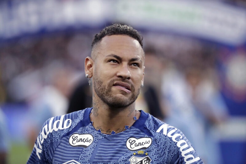 «Neymar pone en marcha su regreso europeo: busca ofertas de clubes potentes antes de que sea tarde» «Neymar pone en marcha su regreso europeo: busca ofertas de clubes potentes antes de que sea tarde»