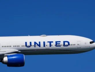 Desastre en el cielo: Dos aviones se chocan durante aterrizaje en uno de los aeropuertos más importantes del mundo