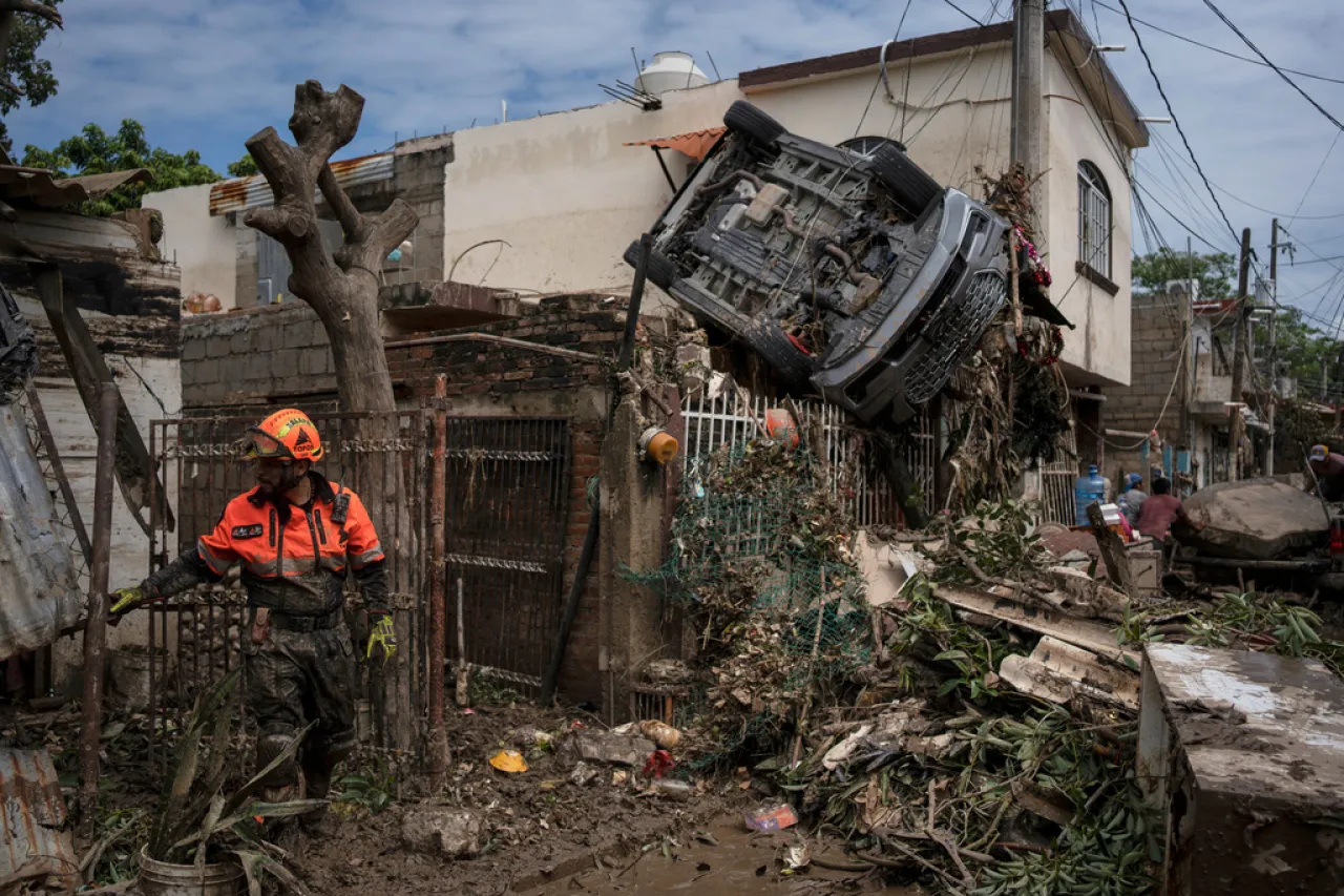 «Desahogos y Esperanzas en la Tormenta: México Despliega Todo su Potencial para Localizar a los 150 Desaparecidos en Frontera con EE. UU.» «Desahogos y Esperanzas en la Tormenta: México Despliega Todo su Potencial para Localizar a los 150 Desaparecidos en Frontera con EE. UU.»