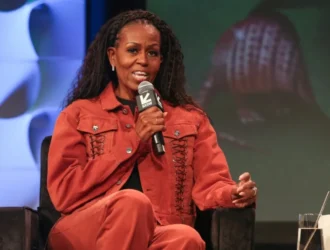 Michelle Obama regresa al centro del escenario con un audaz proyecto editorial: «El arte de la reflexión, en primera persona»