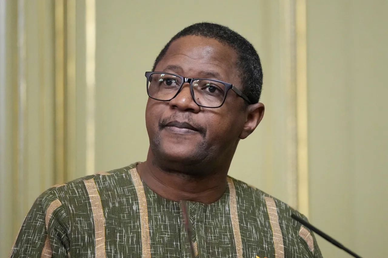 Burkina Faso despacha mensaje firme ante la UE: «No es posible recibir a los migrantes sin un compromiso ético y humano»