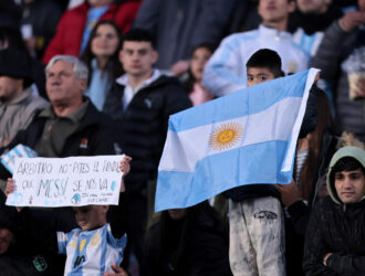 El Poder de la Pasión Nacional: Argentina Despliega Todo su Espíritu Sin la Estrella Azulca