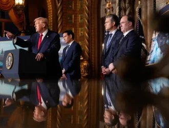 Trump pone a prueba la tolerancia de Maduro en un juego de «piedra, papel o tijera» internacional