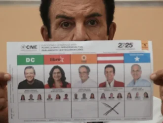 «Honduras en suspenso: Empate técnico entre conservadores después de un conteo lento y tenso por la elección presidencial»