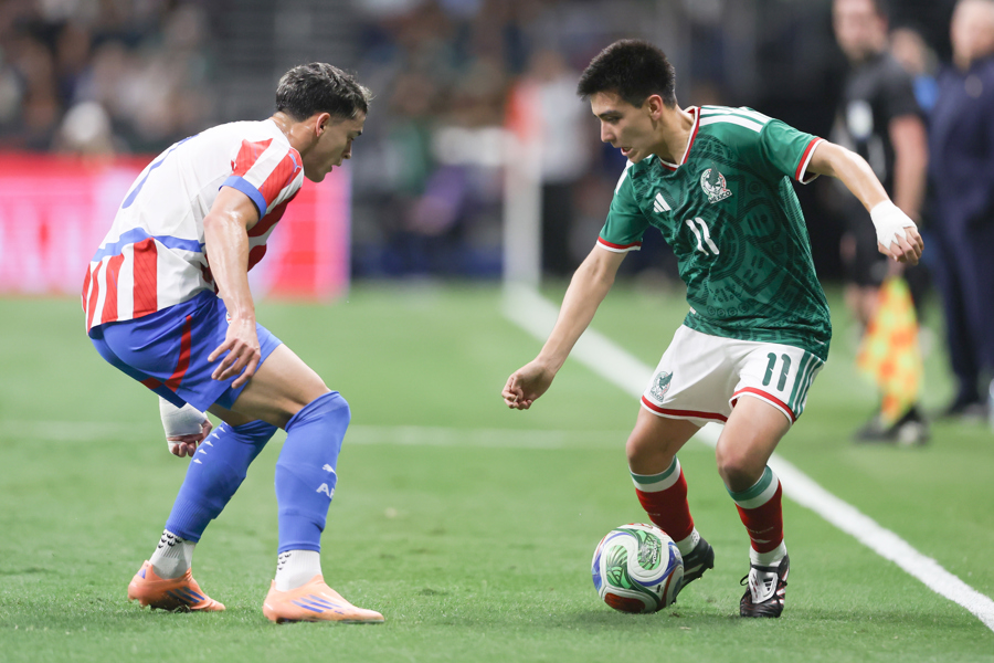 La grave lesión que golpea al fútbol mexicano: Gilberto Mora, figura clave del Tri, sufre posible pubalgia y se une a una lista creciente de jugadores lesionados.