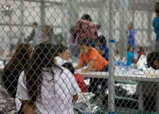 México exige a EEUU atención médica para familias detenidas en Texas