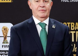 Javier Aguirre abre las puertas a Fidalgo y habla de Julián Quiñones
